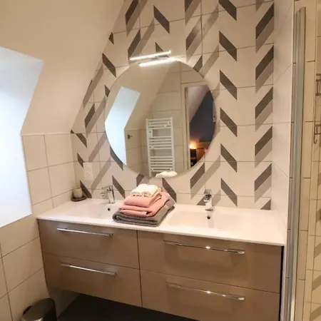 Feriehus Grange Renovee Avec Gout, Au Coeur De La Campagne, Ideale Pour Randonnees Et Decouvertes Locales - Fr-1-742-78 *